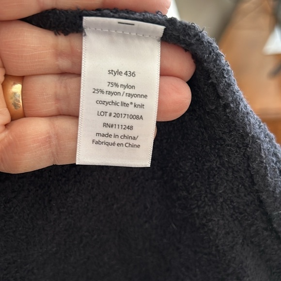 Barefoot Dreams CozyChic Lite Black Waterfall Open Front Cardigan - Picture 4 of 10